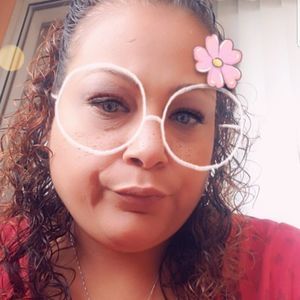 Meet your Posher, Janira